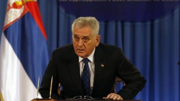 Srbský prezident rozpustil parlament, krajinu čakajú predčasné voľby