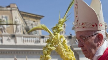 Pápež na Kvetnú nedeľu odsúdil ľahostajnosť Európy k migrantom