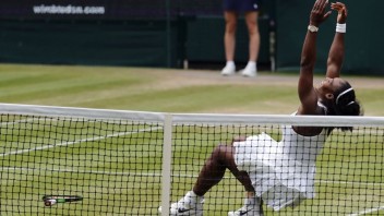 Serena ovládla Wimbledon a doťahuje historické rekordy