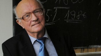 Zomrel profesor a bývalý redaktor Juraj Vojtek