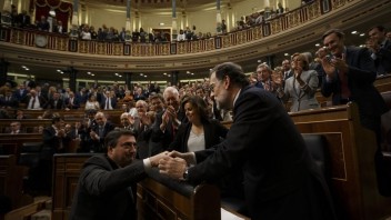 Španielsko zostaví vládu, premiér získal dôveru parlamentu
