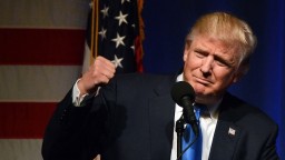 ONLINE: Prieskumy sa mýlili, víťazom amerických volieb je Donald Trump