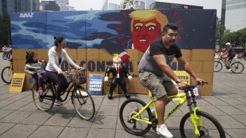 Mexičania chystajú oslavu. Ak prehrá Trump, chcú prísť tisícky ľudí