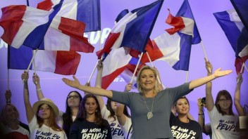 Úspech Trumpa má posilniť šance Le Penovej v prezidentskom boji