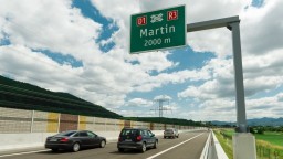 Práce na diaľnici medzi Martinom a Žilinou sa komplikujú