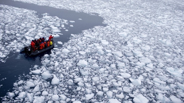 Pod ľadom Antarktídy je úžasný svet, poslali tam robota s kamerou
