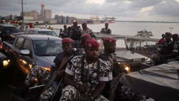 V Pobreží Slonoviny sa vzbúrili vojaci, žiadajú finančnú odmenu