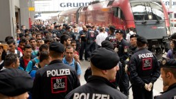 Rakúska polícia prekazila plánovaný útok na viedenské metro