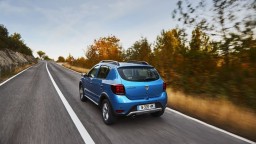 Vylepšená Dacia Sandero a test Renaultu Kadjar so základným motorom