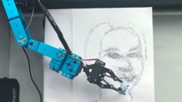 Nový robot - umelec / Ľadolezci v centre mesta