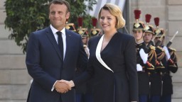 Macron privítal Čaputovú v Elyzejskom paláci