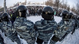 ŠTÚDIO TA3: R. Kužel o Rusku čeliacemu kritike po protestoch