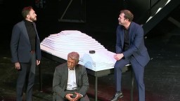 David Mamet na scéne SND / Znovuzrodenie Zeme v podobe fontány / Muzikál Lazarus v Divadle Aréna / Na kávičke s Petrom Dvorským