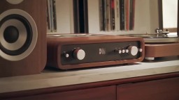 Štýlová zostava s gramofónom chce vrátiť Hi-Fi audio systémy ku koreňom