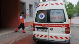 Humanitárna pomoc smeruje aj od záchranárov. Ukrajine posielajú sanitku so zdravotnými pomôckami