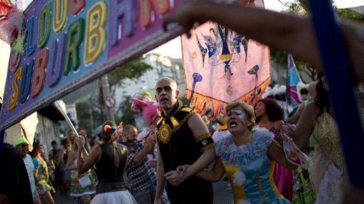 brazil-carnival-60767-12bc8835c8b94fd9b326643fb2c7a4aa_0a000002-b67d-c7b4.jpg