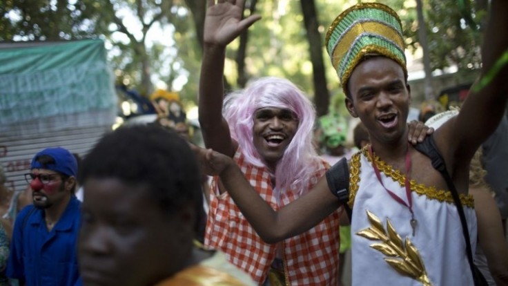brazil-carnival-31147-d801f7f11e8e4c51a3fab48b2abb8f2f_0a000002-b6cc-1f2b.jpg