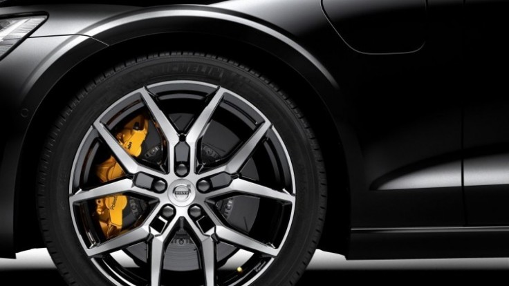 230452-new-volvo-s60-polestar-engineered_7f000001-de5d-37f0.jpg