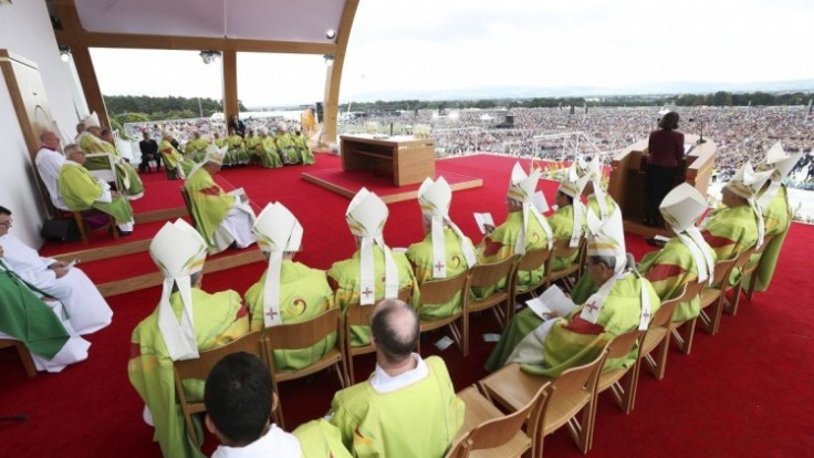 ireland-pope-42460-66572cbebb774c8692907cc67f84d53b_7f000001-e4fb-146b.jpg