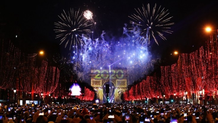 france-new-year-61068-a9968ccbe97a44dab3c48d875d2f0fb2_ac1100ae-4bc0-1fce.jpg
