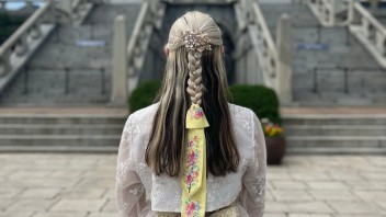 Kristína v kórejskom kroji - hanboku