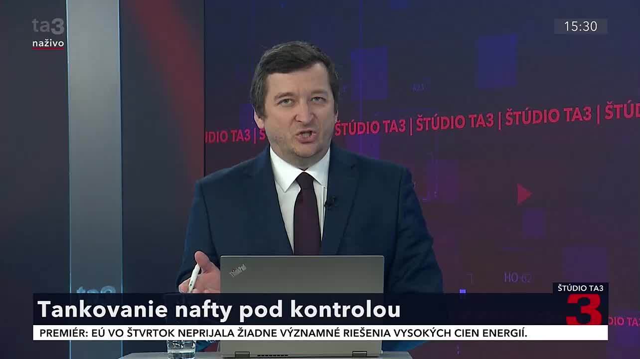 Slovensko „priškrtilo“ naftu, paradoxne aj Slovák môže platiť viac. Prečo? Experti: Zatiaľ buďme radi, že je čo tankovať